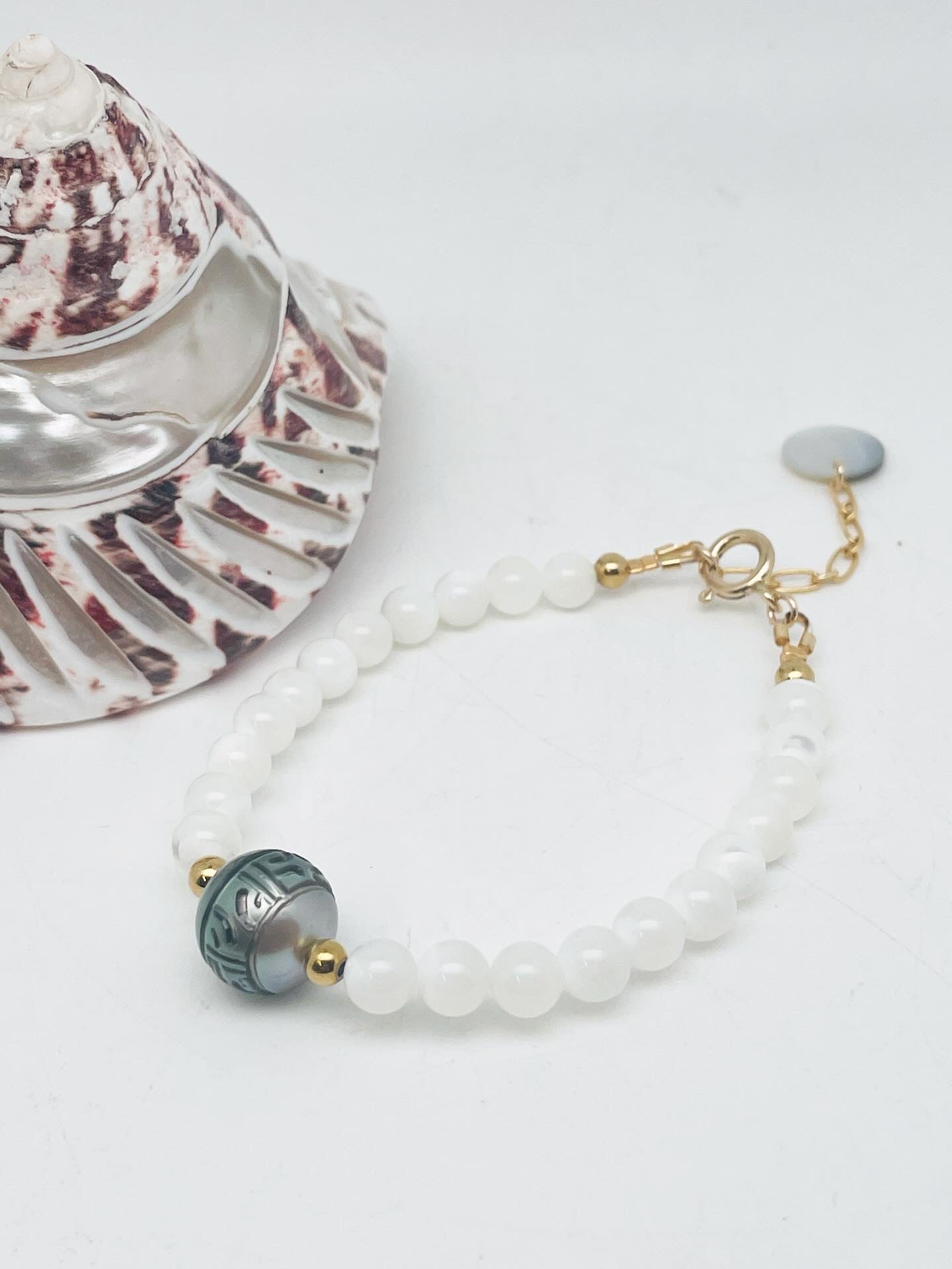 Bracelet NACRE & PERLE GRAVÉE