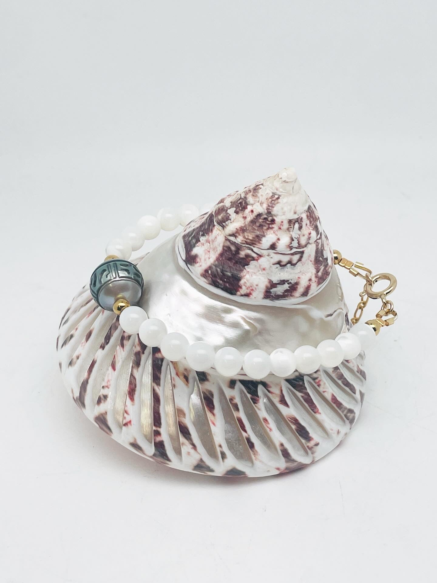 Bracelet NACRE & PERLE GRAVÉE