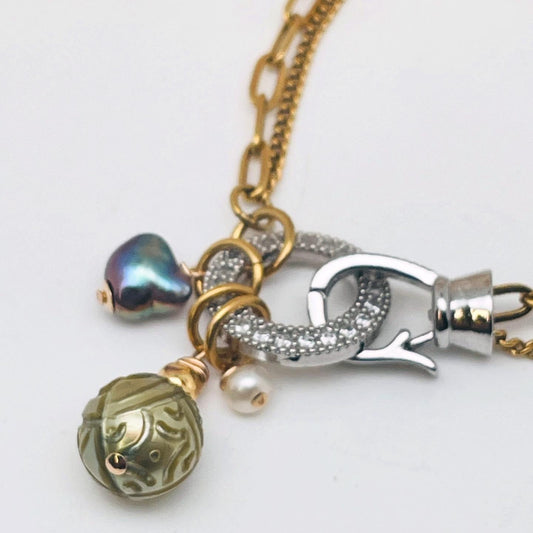 Collier HINA