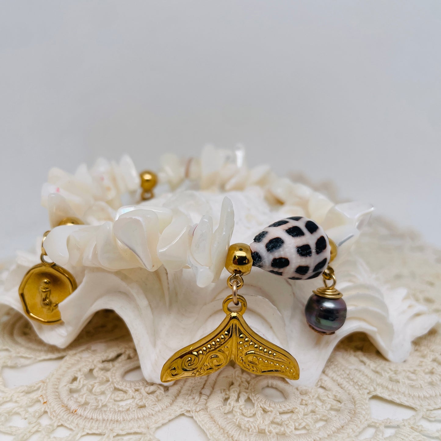 Bracelet NACRE & BRELOQUES