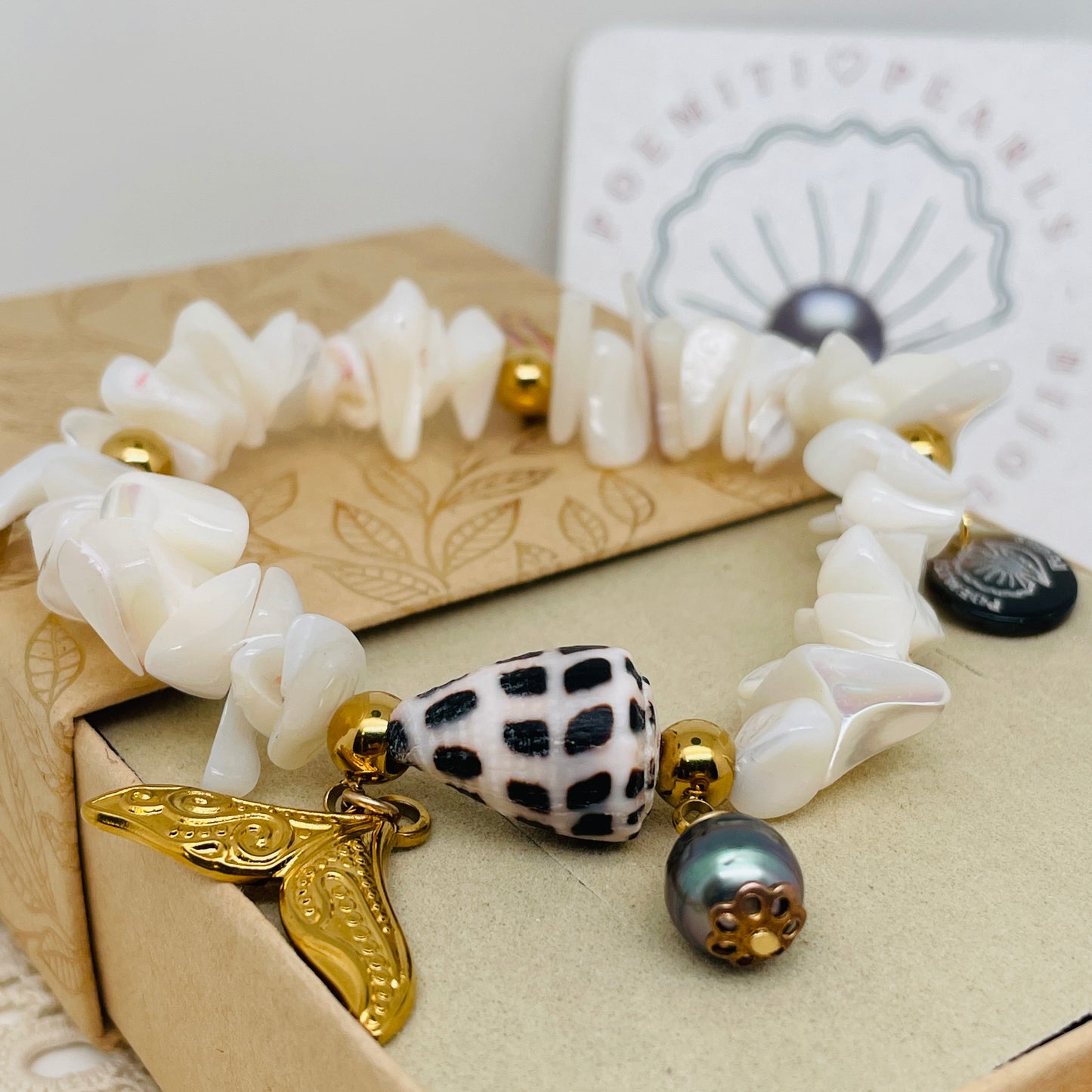 Bracelet NACRE & BRELOQUES